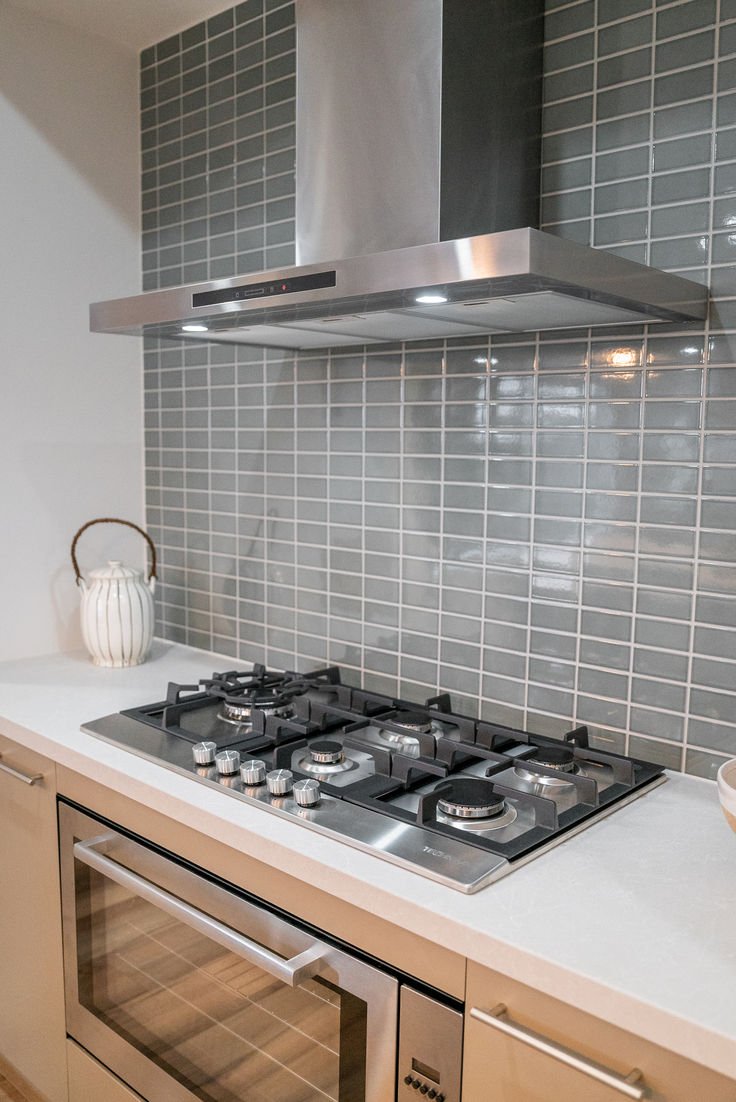 KITCHEN HOBS